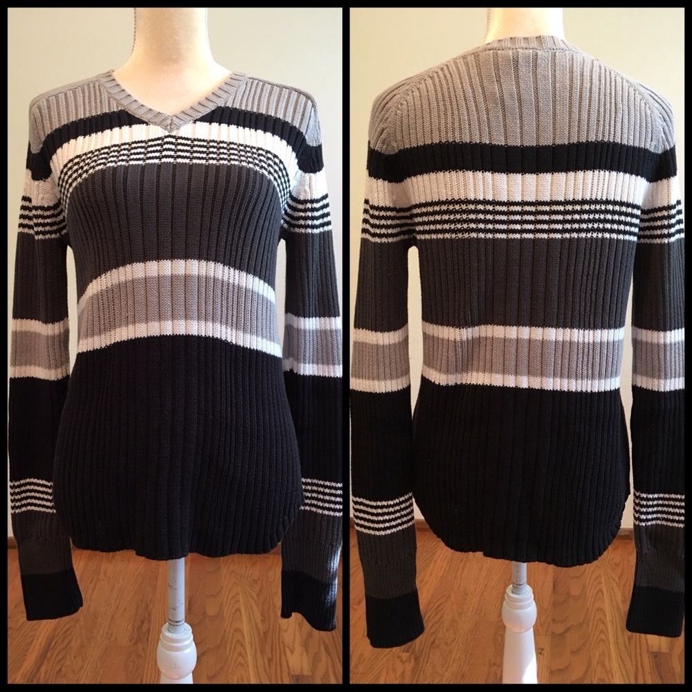 Xhilaration • Knit Sweater